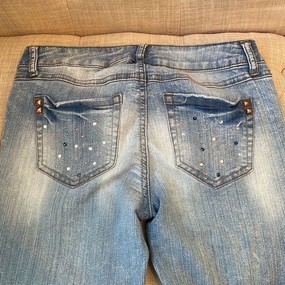 Juniors Embellished Skinny Jeans - Picture 1 of 4